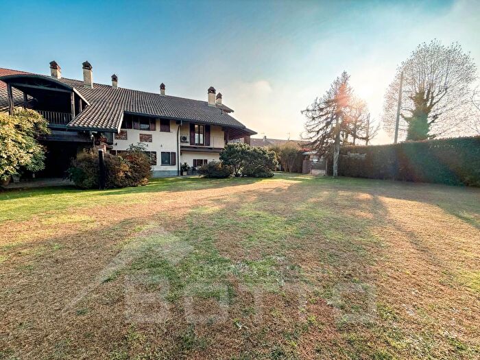 Case in Vendita e in Affitto - 3