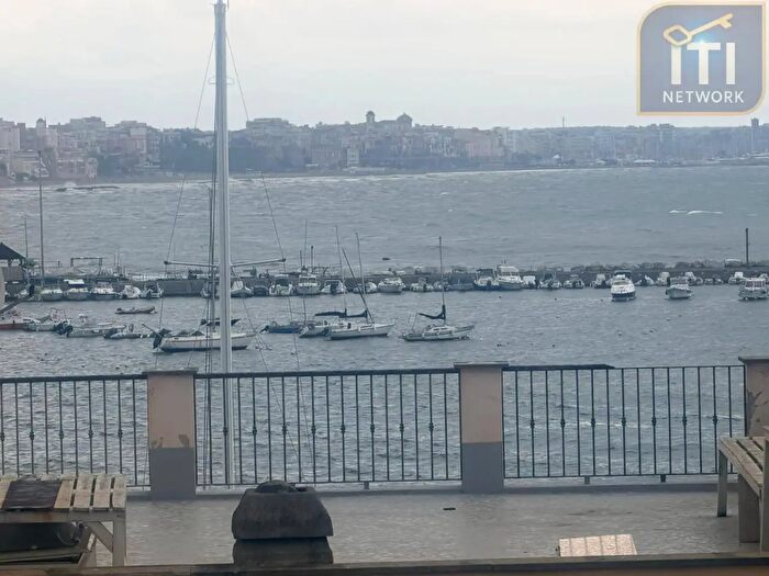 Appartamento trilocale in vendita in Via Porto Neroniano, Anzio