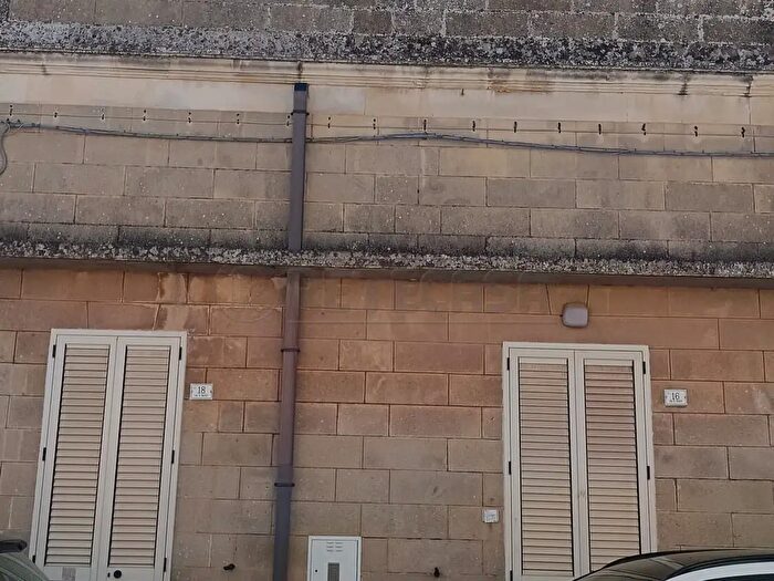 Casa con 6 locali in vendita in Via Domenico Battisti, Scorrano