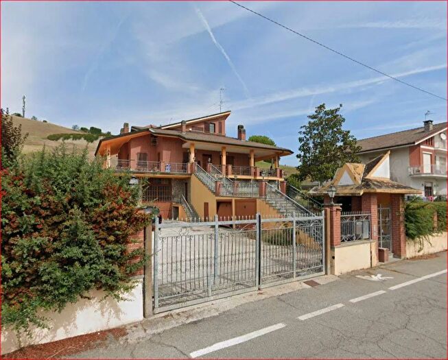 Casa con 10 locali in vendita in Castagnole delle Lanze Asti, Castagnole Delle Lanze