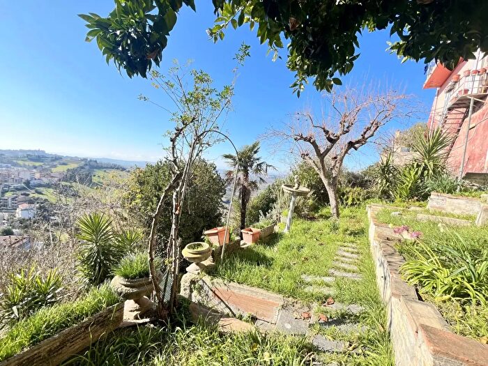 Appartamento con 5 locali in vendita in SantElpidio A Mare