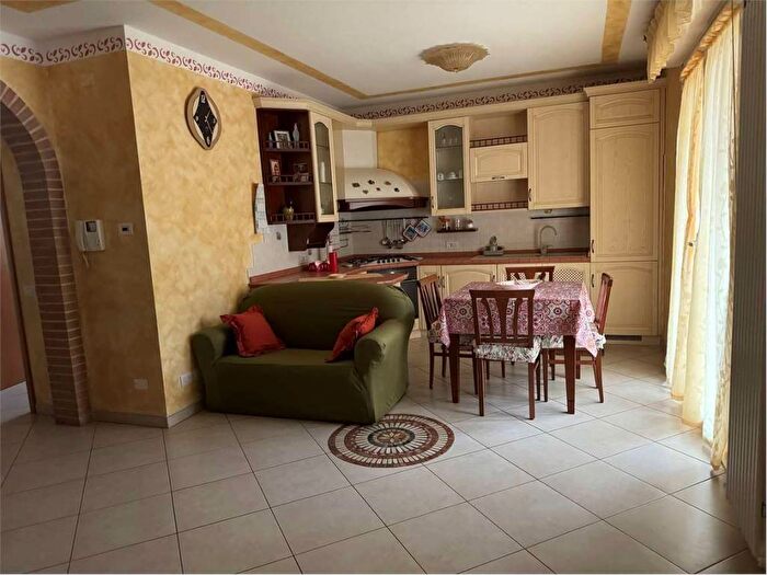 Appartamento con 5 locali in affitto in Via Milano, Cattolica