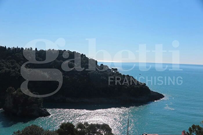 Appartamento trilocale in affitto in Via Maralunga, Lerici