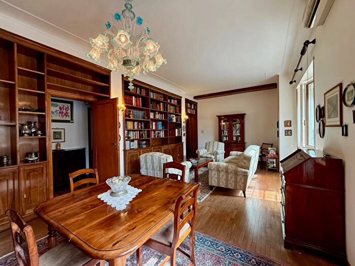 Appartamento con 5 locali in vendita in Via Sallustio Bandini, Roma