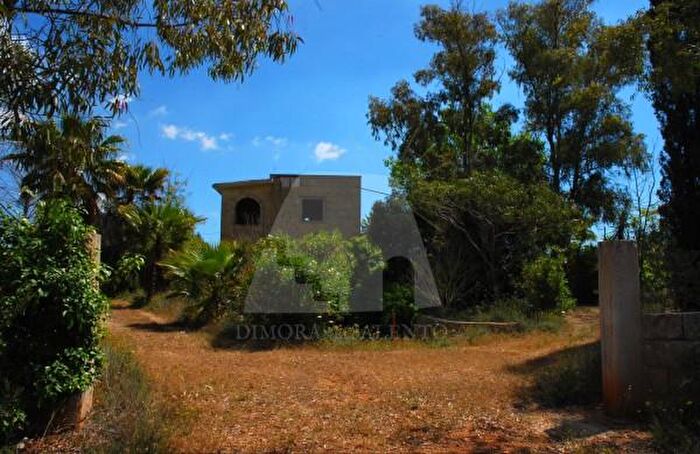 Casa con 6 locali in vendita in Sp, Tricase