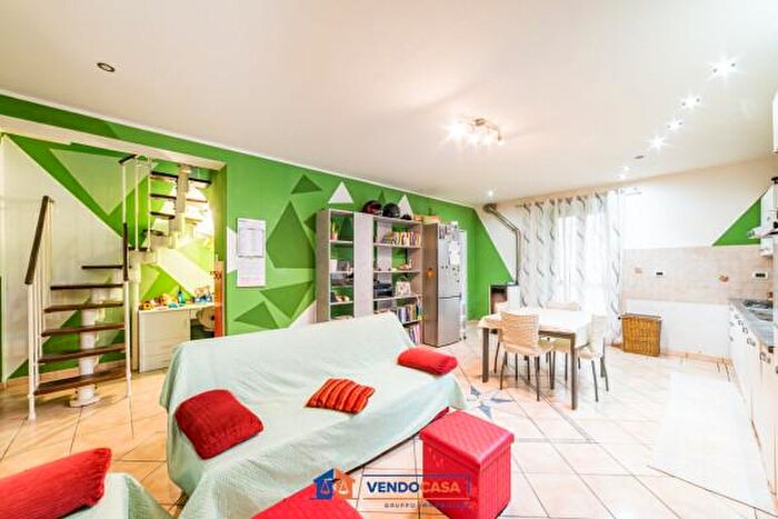 Case in Vendita e in Affitto - 2