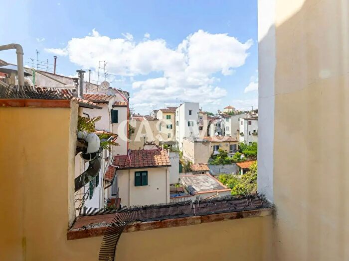 Appartamento trilocale in vendita in Via delle Caldaie, Firenze