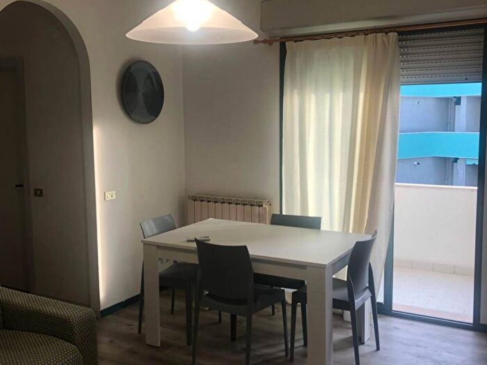 Appartamento trilocale in affitto in Sassonia, Fano