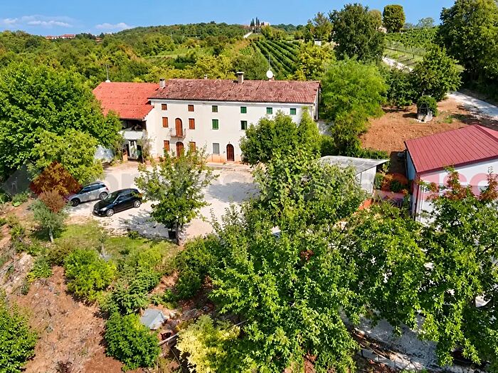 Casa con 5 locali in vendita in Via Monte Bandiera, Lonigo