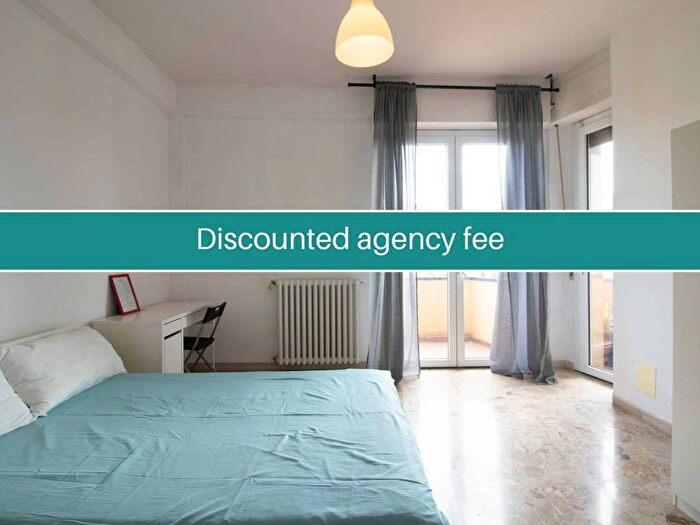 Appartamento con 5 locali in affitto in Via Francesco Baracca, Novoli, Firenze