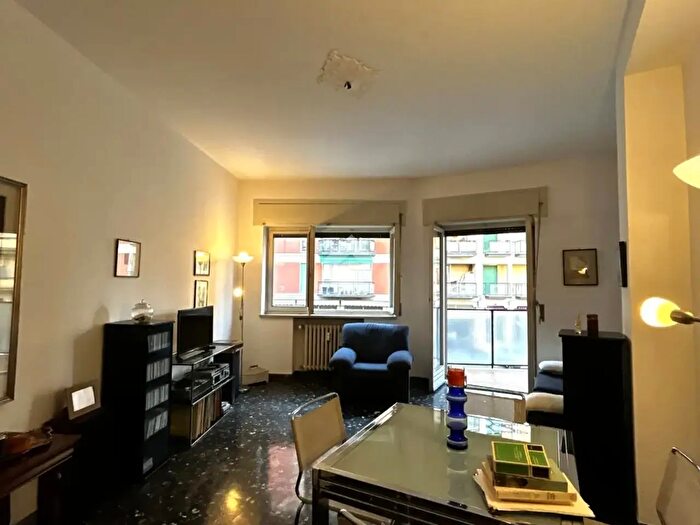 Appartamento trilocale in vendita in Via Luigi Negrelli, Verona