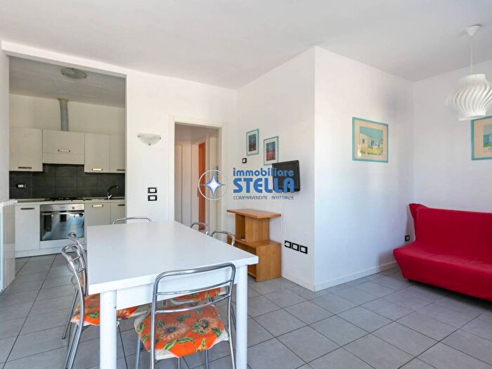 Appartamento trilocale in affitto in Via Ippolito Nievo, Lido Centro Ovest, Jesolo