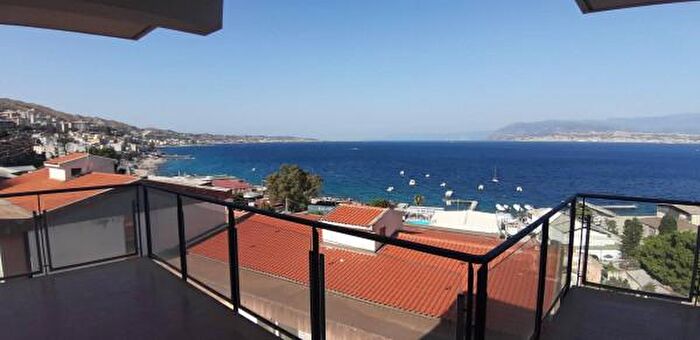 Appartamento quadrilocale in vendita in Via Consolare Pompea, Messina