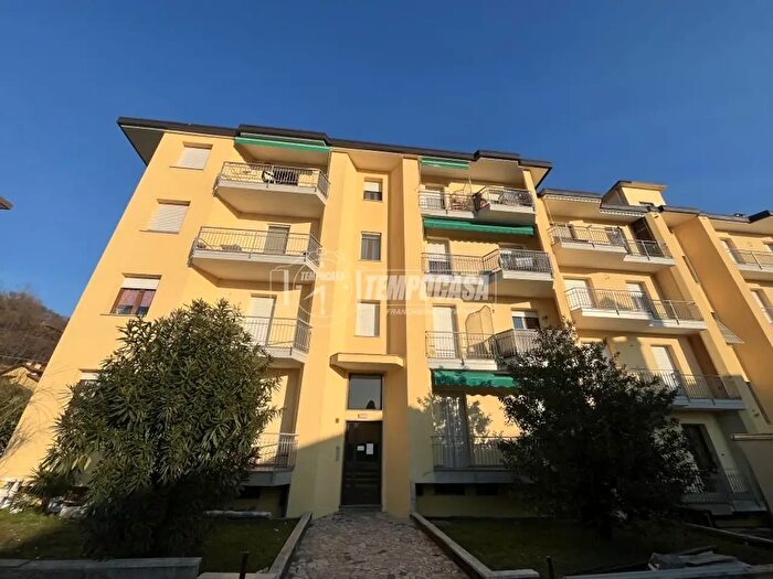 Appartamento trilocale in vendita in Via Carlo Botta B, Castellamonte