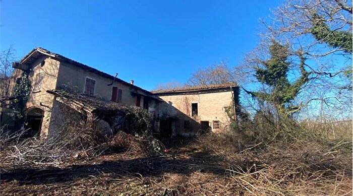 Casa con 9 locali in vendita in Via Lazio Reggio nellEmilia Re Reggio nellEmilia Castellazzo, Reggio Emilia