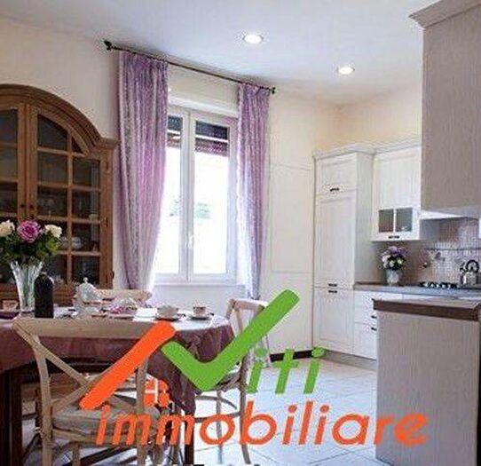 Casa trilocale in affitto in Via Tino Di Camaino, Arenella, Napoli