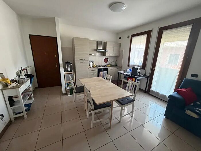 Appartamento bilocale in affitto in Via Carducci, Vigodarzere