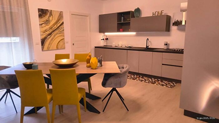 Appartamento trilocale in vendita in Via Pupino b, Taranto