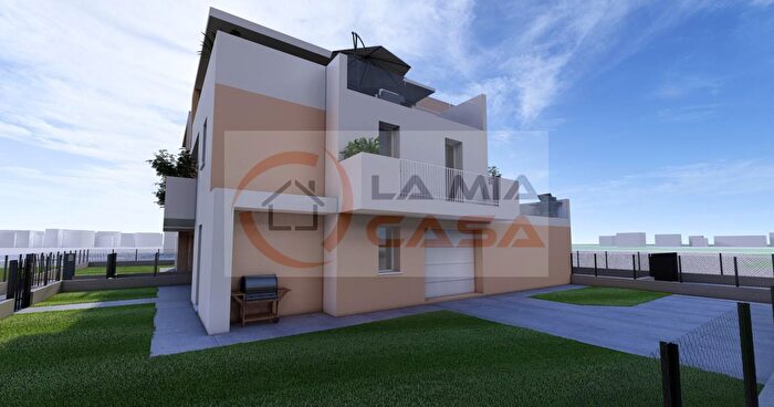 Case in Vendita e in Affitto - 2