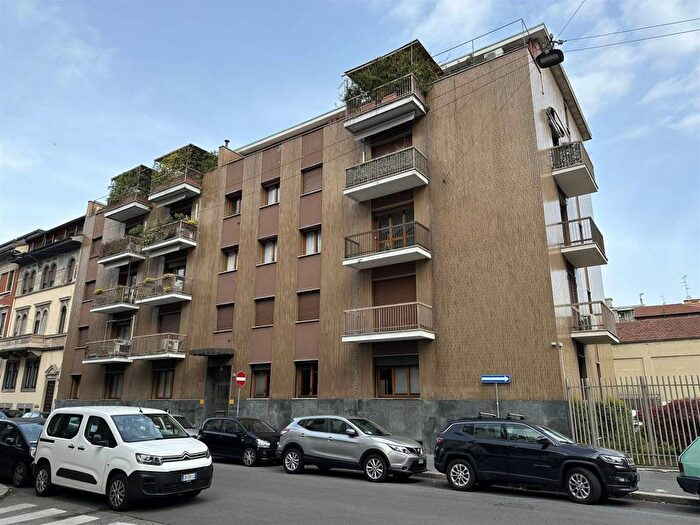 Appartamento con 6 locali in affitto in via sansovino, Città Studi, Milano