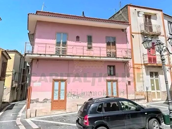 Casa quadrilocale in vendita in Quadrelle