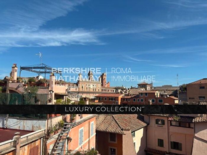 Appartamento con 6 locali in vendita in Piazza della Minerva, Roma