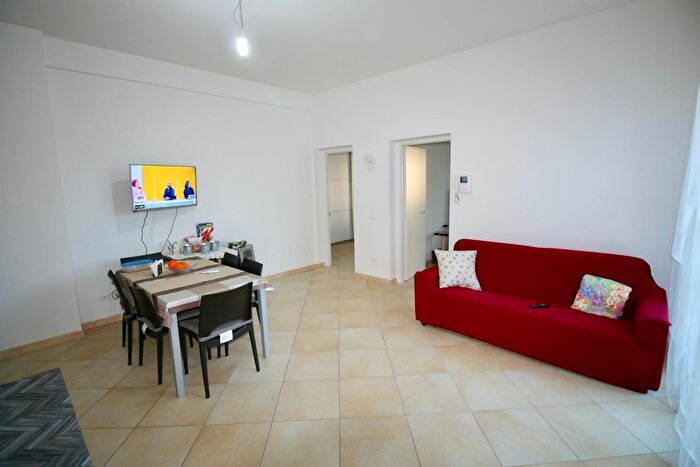 Appartamento trilocale in vendita in Pisa