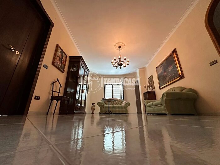 Appartamento trilocale in vendita in Via Leonardo da Vinci, Villaricca