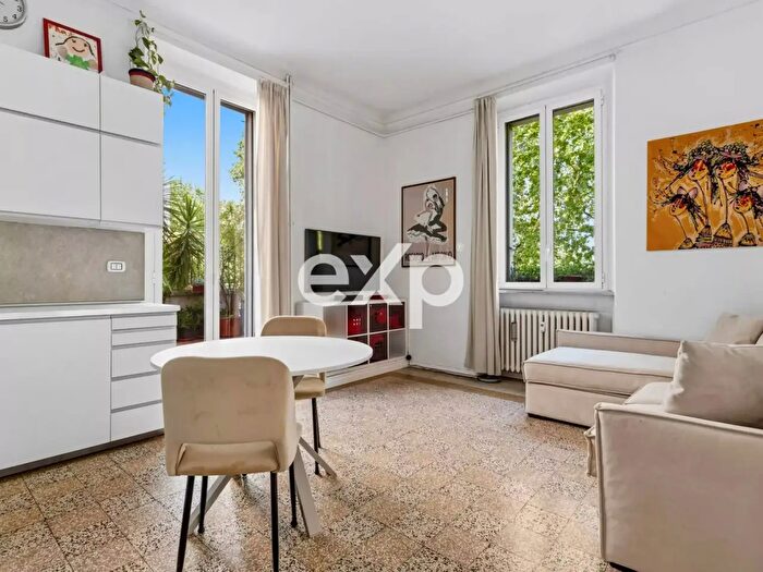 Appartamento trilocale in vendita in Viale Tibaldi, Milano