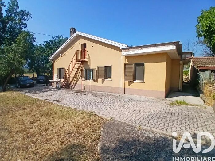 Casa trilocale in vendita in Via Bauglione, Civitaquana
