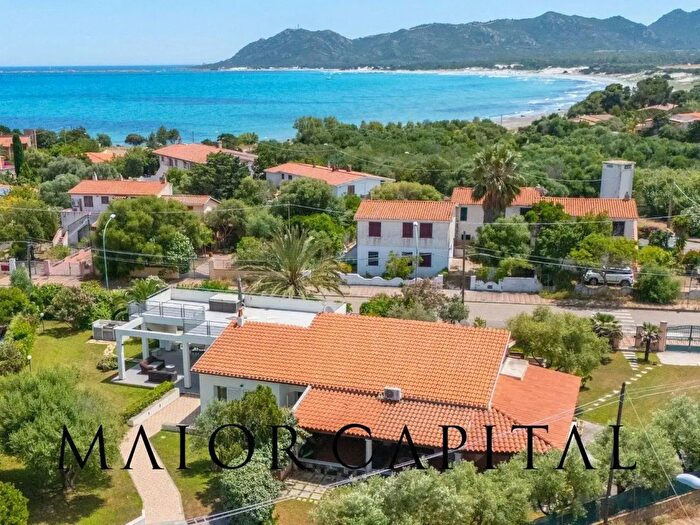 Casa con 5 locali in vendita in Siniscola