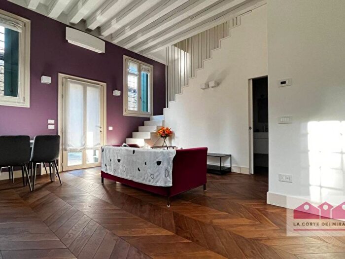 Appartamento trilocale in affitto in Contra San Rocco, Centro Storico, Vicenza