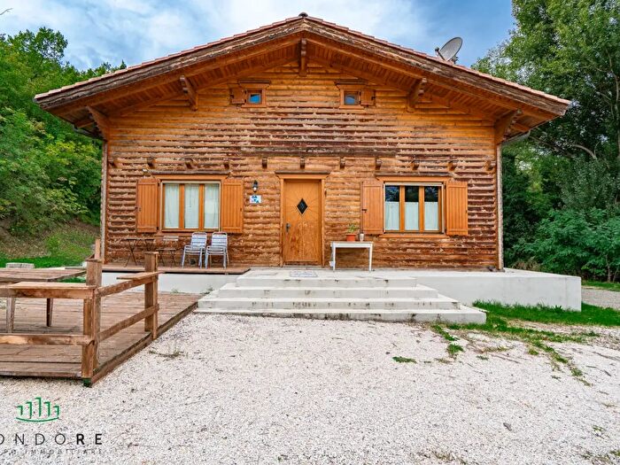 Casa con 5 locali in vendita in Via Canalecchio, Monzuno