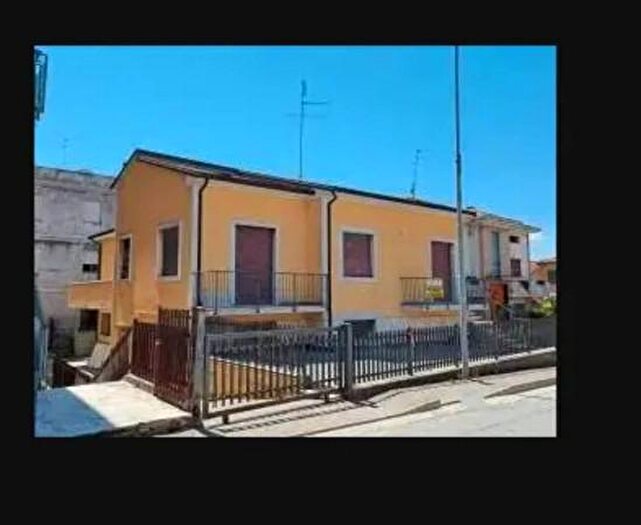 Casa monolocale in vendita in Viale Camillo Benso di Cavour, SantElpidio A Mare