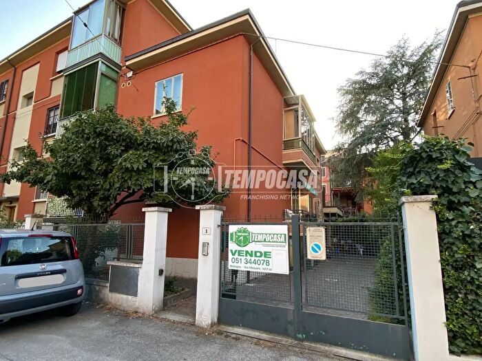 Appartamento con 5 locali in vendita in Via da Messina Antonello, Bologna