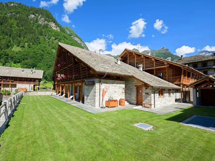 Case in Vendita e in Affitto - 2