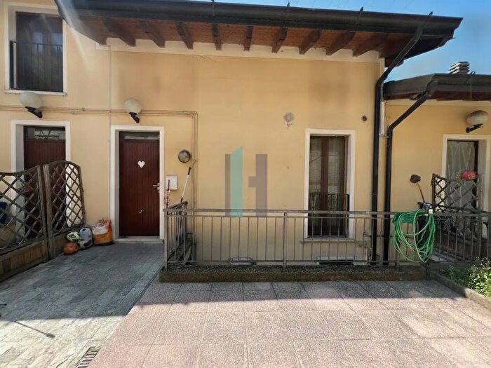 Appartamento trilocale in vendita in Via Sant'Orsola, Brescia