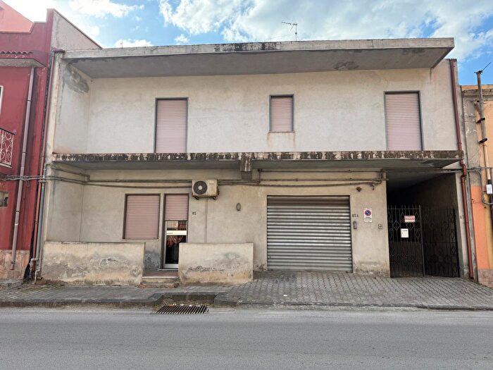 Casa quadrilocale in vendita in Via Nazionale San Biagio, Terme Vigliatore