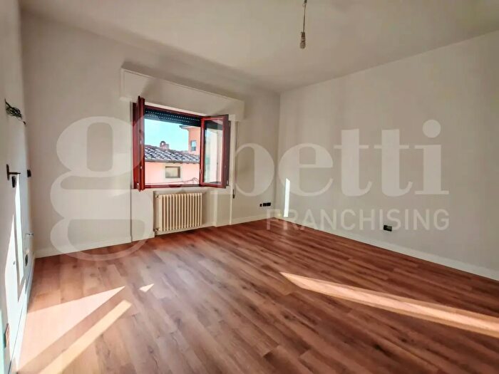 Appartamento trilocale in vendita in Via Pistoiese, Campi Bisenzio