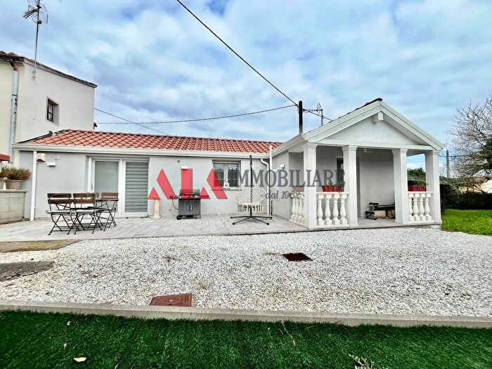 Casa quadrilocale in vendita in Via Sarzanese Valdera, Buti