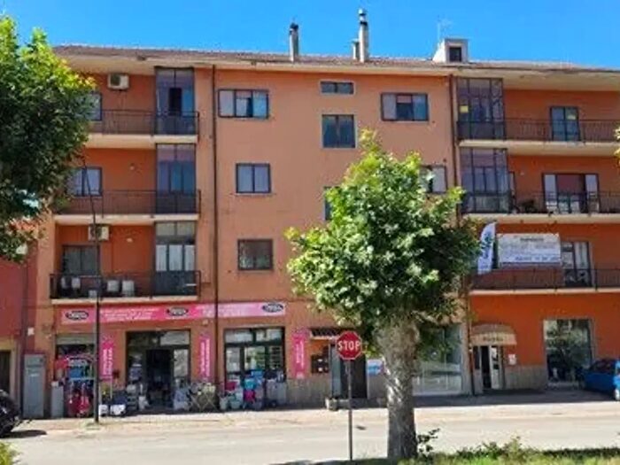 Appartamento con 5 locali in vendita in Via Guglielmo Marconi, Lioni