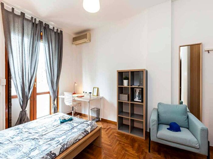 Appartamento con 6 locali in affitto in Via Filippino Lippi, Città Studi, Milano