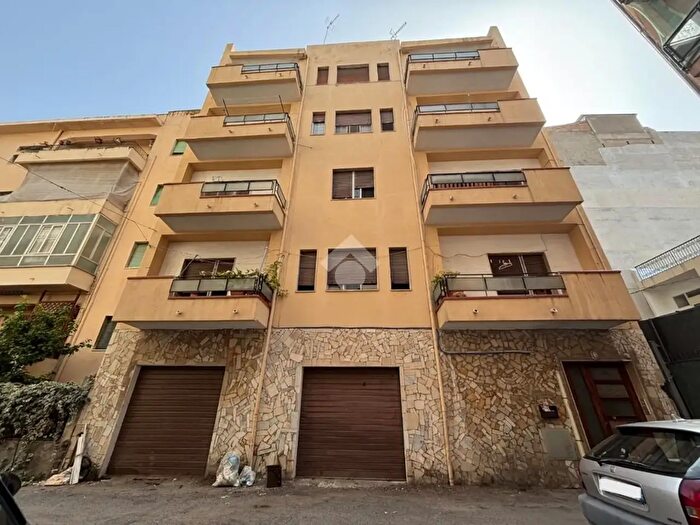 Appartamento trilocale in vendita in V Matteo Paviglianiti, Reggio di Calabria