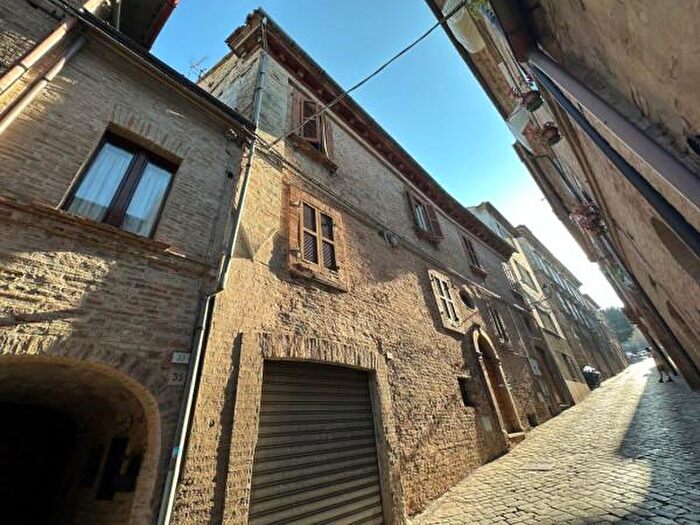 Appartamento con 5 locali in vendita in Via Francesco Oberdan, Civitanova Marche