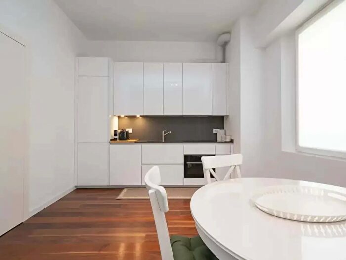 Appartamento monolocale in affitto in Via Errico Petrella, Milano