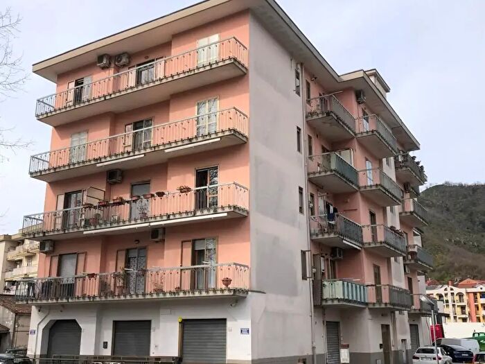 Appartamento trilocale in vendita in Via Ferreria, Baronissi