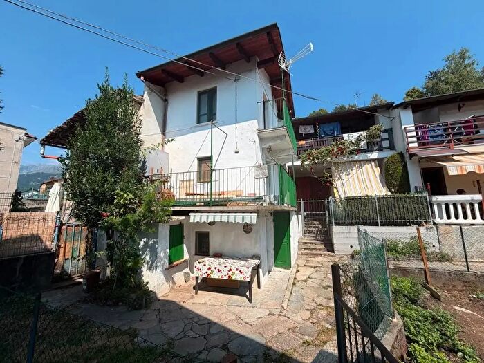 Appartamento trilocale in vendita in Via Cavour, Coazze