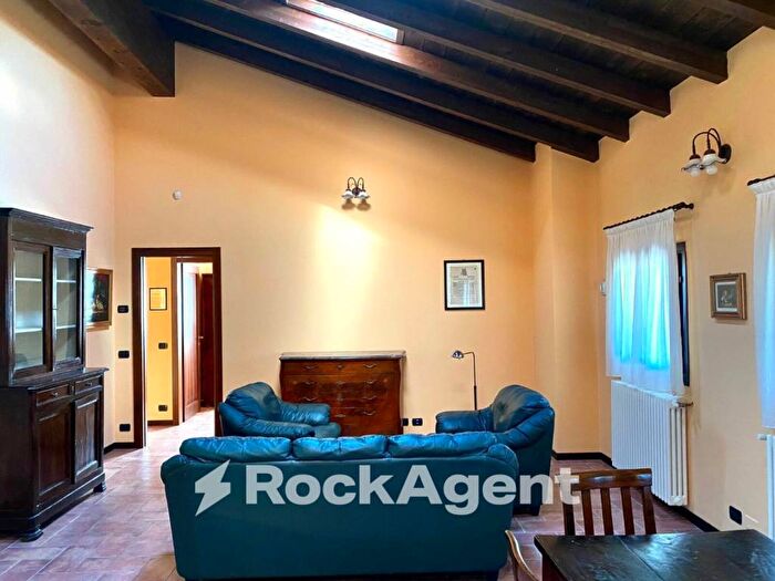 Appartamento trilocale in affitto in Via Abetone Inferiore, Centro, Maranello