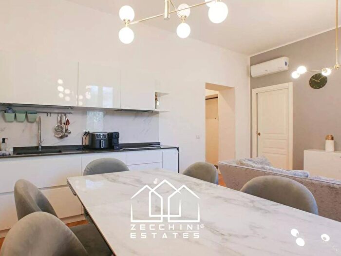 Appartamento trilocale in affitto in Corso Ventidue Marzo, Plebisciti Susa, Milano