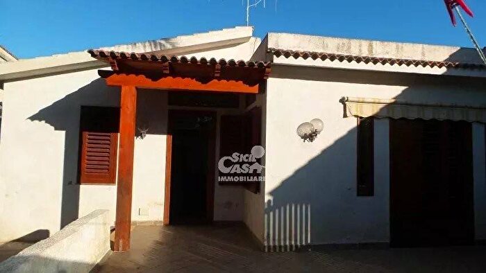 Casa trilocale in affitto in Via Dante Trapani Salemi, Marsala